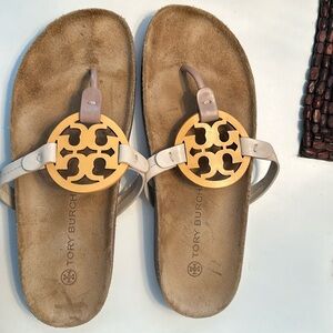 Tory Burch Miller Cloud size 9.